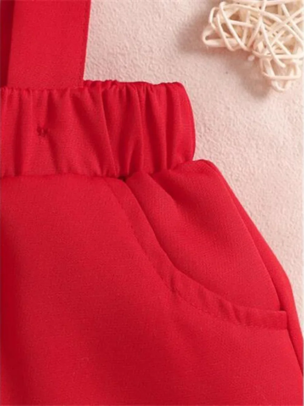 A Classy Chic Boutique *features bow